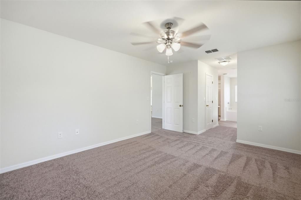 For Sale: $329,900 (3 beds, 2 baths, 1854 Square Feet)