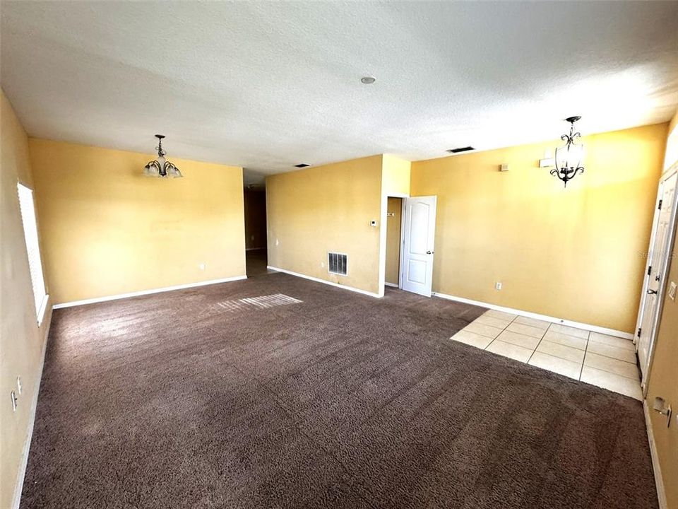 For Rent: $2,095 (3 beds, 2 baths, 1822 Square Feet)