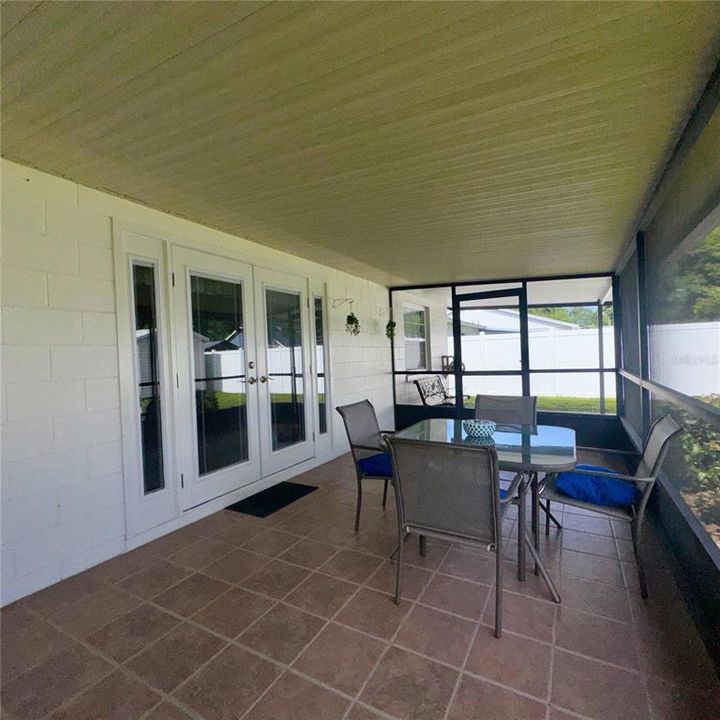 На продажу: $375,000 (3 спален, 2 ванн, 1415 Квадратных фут)