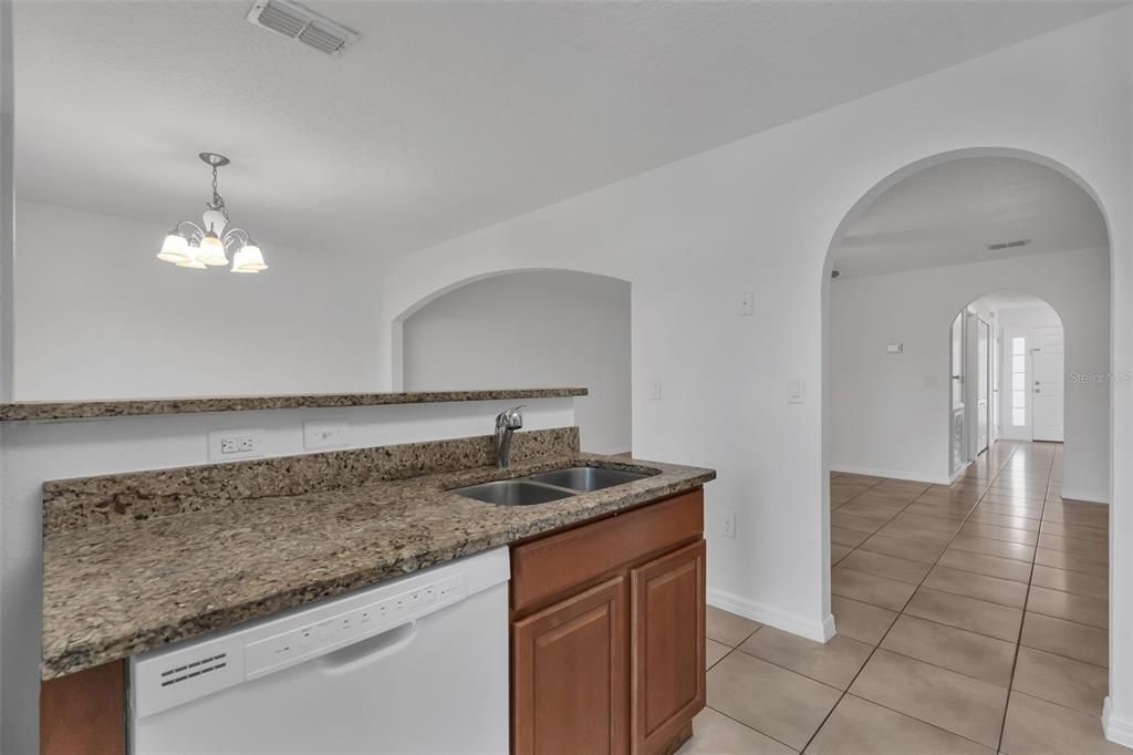 En Venta: $299,995 (3 camas, 2 baños, 1703 Pies cuadrados)