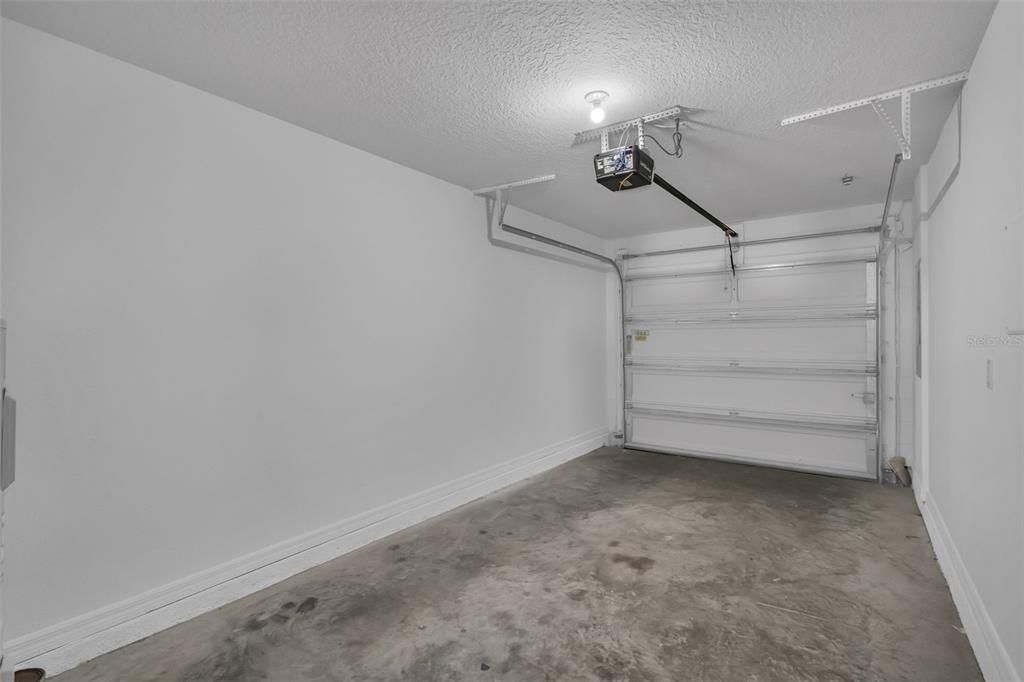 En Venta: $299,995 (3 camas, 2 baños, 1703 Pies cuadrados)
