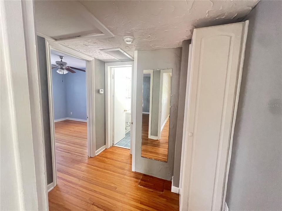 For Rent: $2,500 (2 beds, 1 baths, 1282 Square Feet)