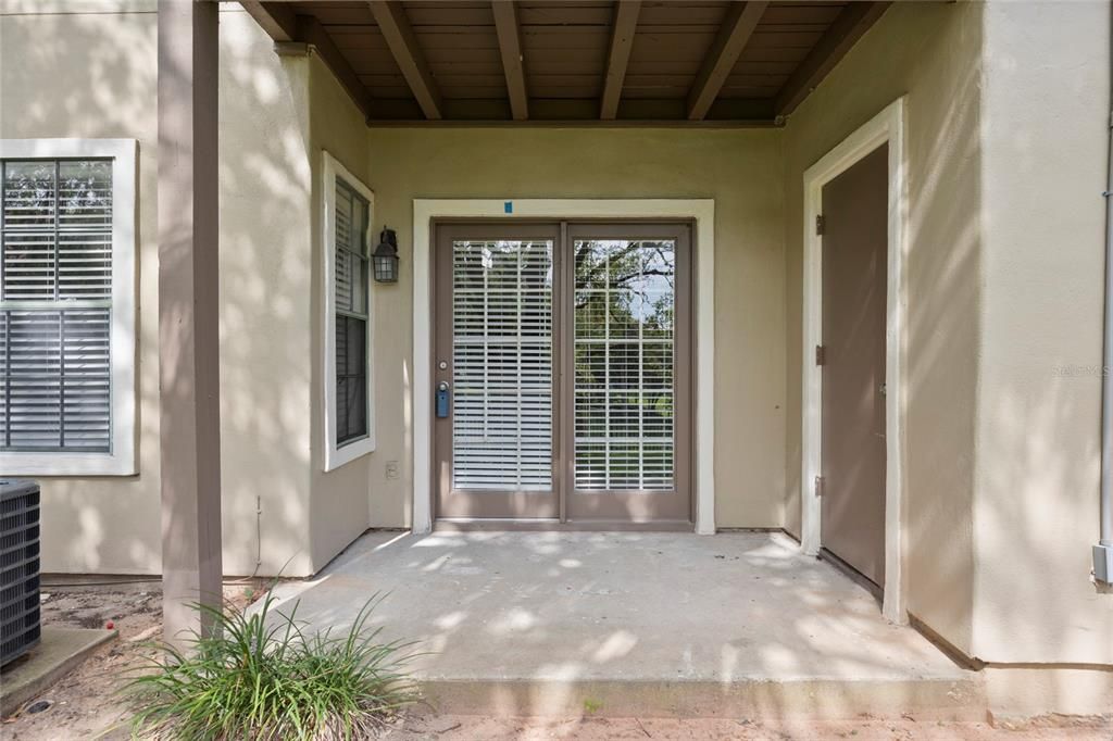 For Rent: $1,300 (1 beds, 1 baths, 552 Square Feet)