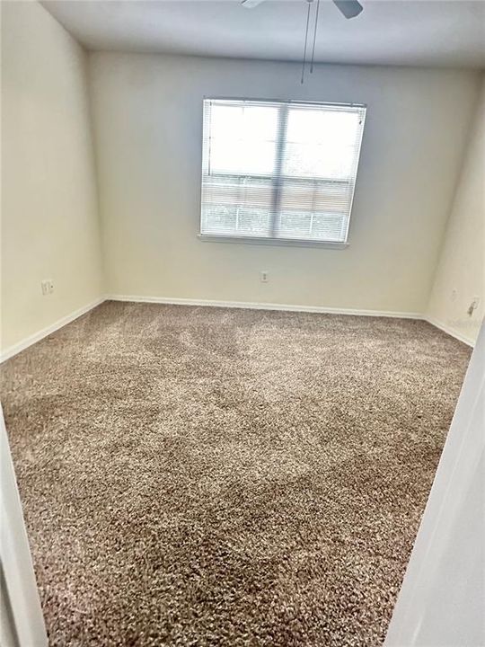 For Rent: $1,350 (1 beds, 1 baths, 816 Square Feet)