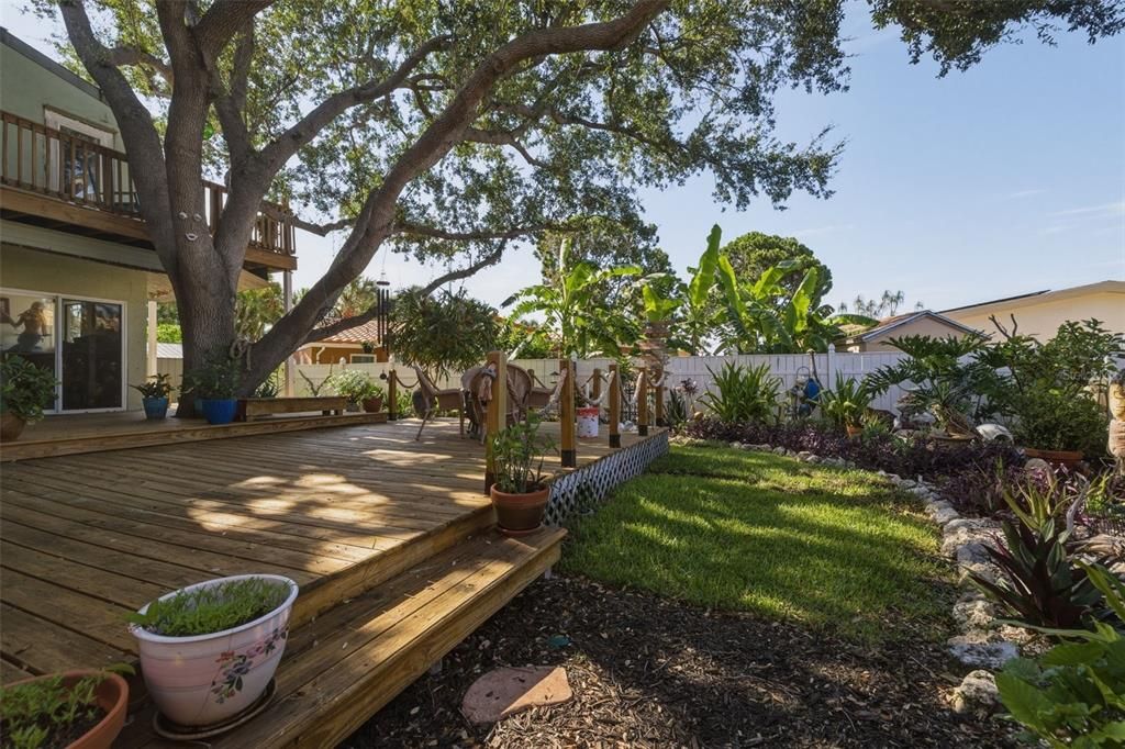 For Sale: $1,200,000 (3 beds, 3 baths, 2441 Square Feet)