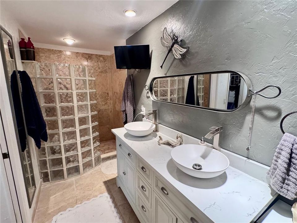 For Sale: $1,200,000 (3 beds, 3 baths, 2441 Square Feet)