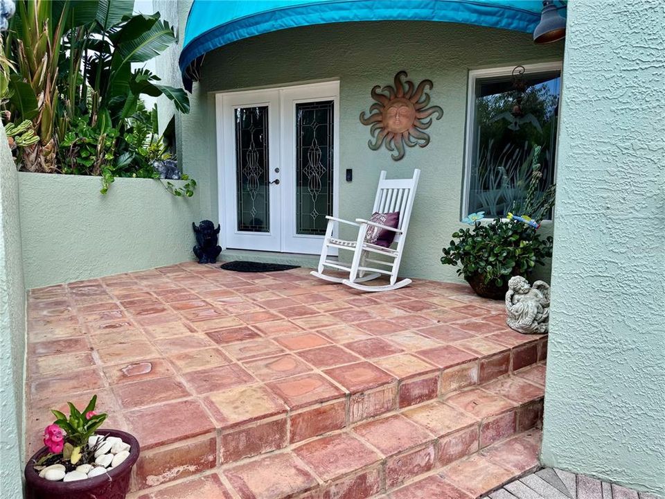 For Sale: $1,200,000 (3 beds, 3 baths, 2441 Square Feet)