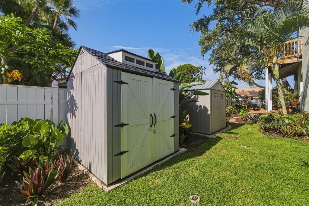 For Sale: $1,200,000 (3 beds, 3 baths, 2441 Square Feet)