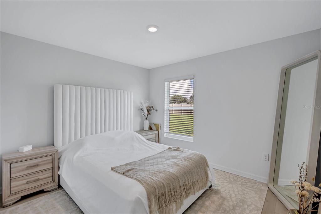For Rent: $3,300 (5 beds, 3 baths, 2674 Square Feet)