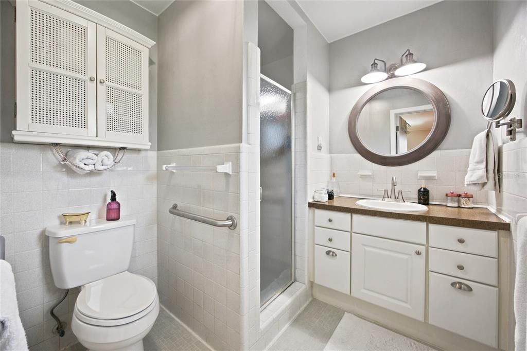 En Venta: $498,000 (4 camas, 3 baños, 2460 Pies cuadrados)
