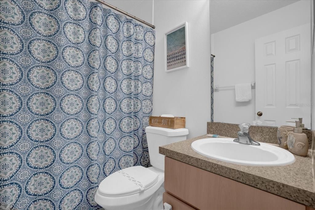 For Rent: $1,900 (3 beds, 2 baths, 1468 Square Feet)