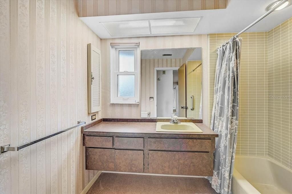 На продажу: $480,000 (3 спален, 2 ванн, 1811 Квадратных фут)