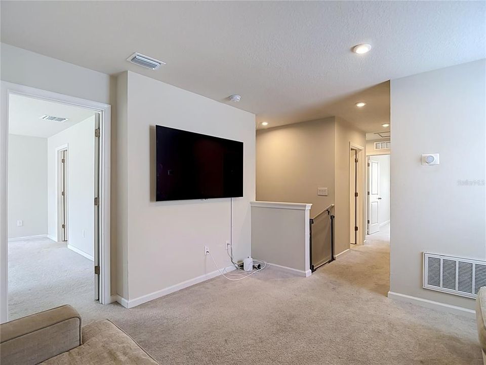 En Venta: $419,900 (4 camas, 2 baños, 2046 Pies cuadrados)