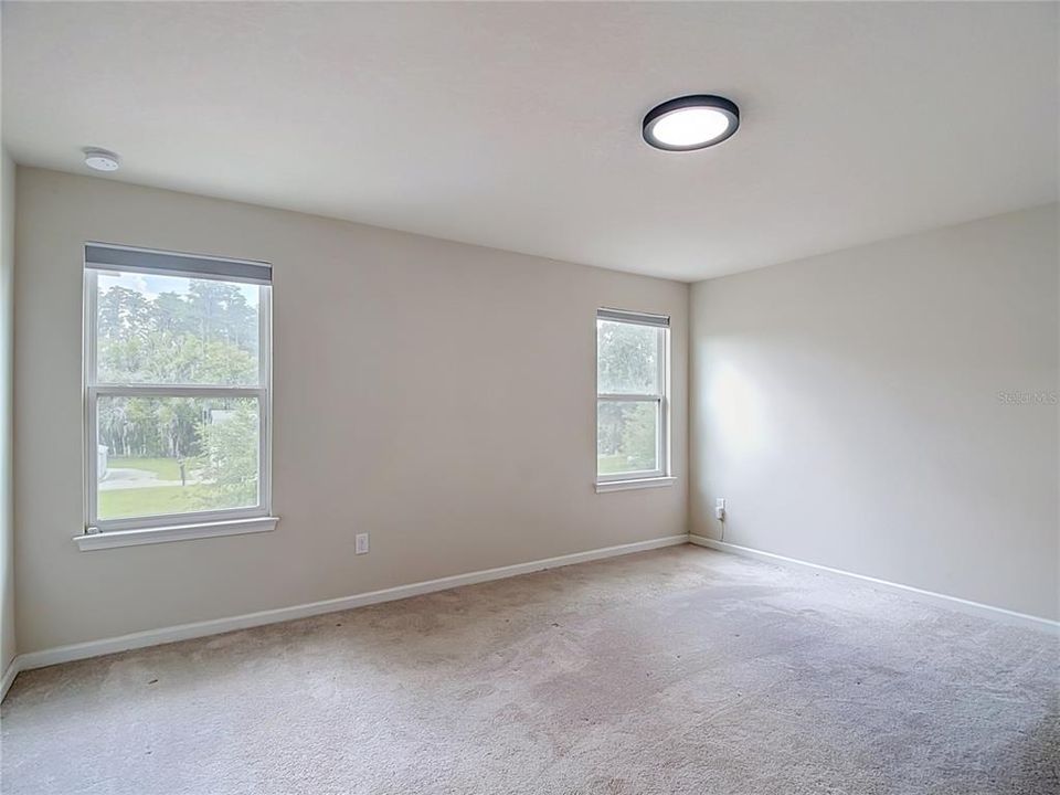 En Venta: $419,900 (4 camas, 2 baños, 2046 Pies cuadrados)