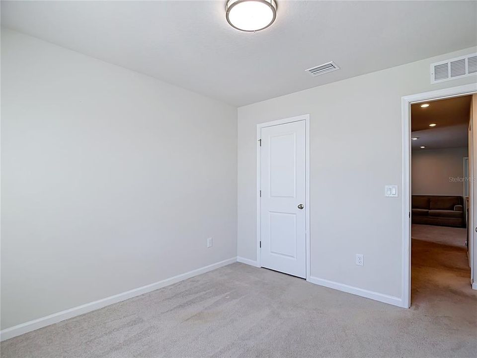 En Venta: $419,900 (4 camas, 2 baños, 2046 Pies cuadrados)