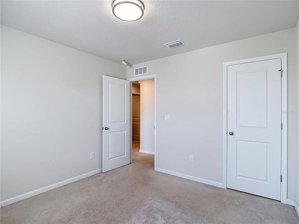 En Venta: $419,900 (4 camas, 2 baños, 2046 Pies cuadrados)