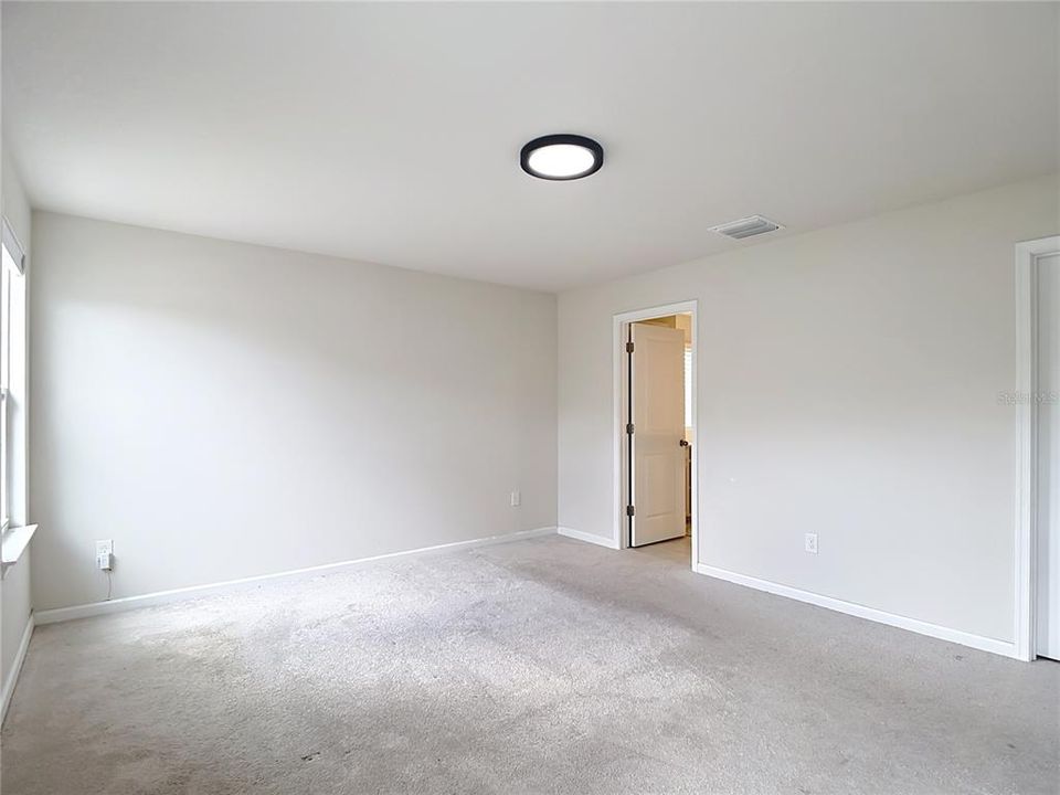 En Venta: $419,900 (4 camas, 2 baños, 2046 Pies cuadrados)
