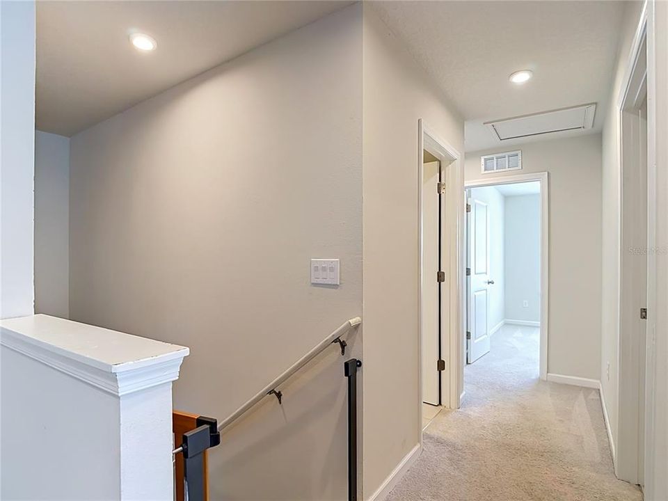 En Venta: $419,900 (4 camas, 2 baños, 2046 Pies cuadrados)