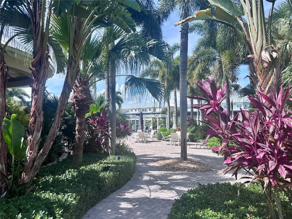 For Sale: $525,000 (3 beds, 3 baths, 2245 Square Feet)