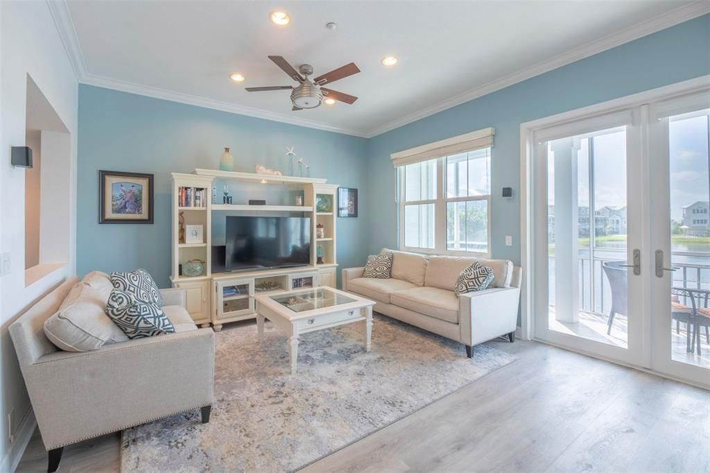 For Sale: $525,000 (3 beds, 3 baths, 2245 Square Feet)