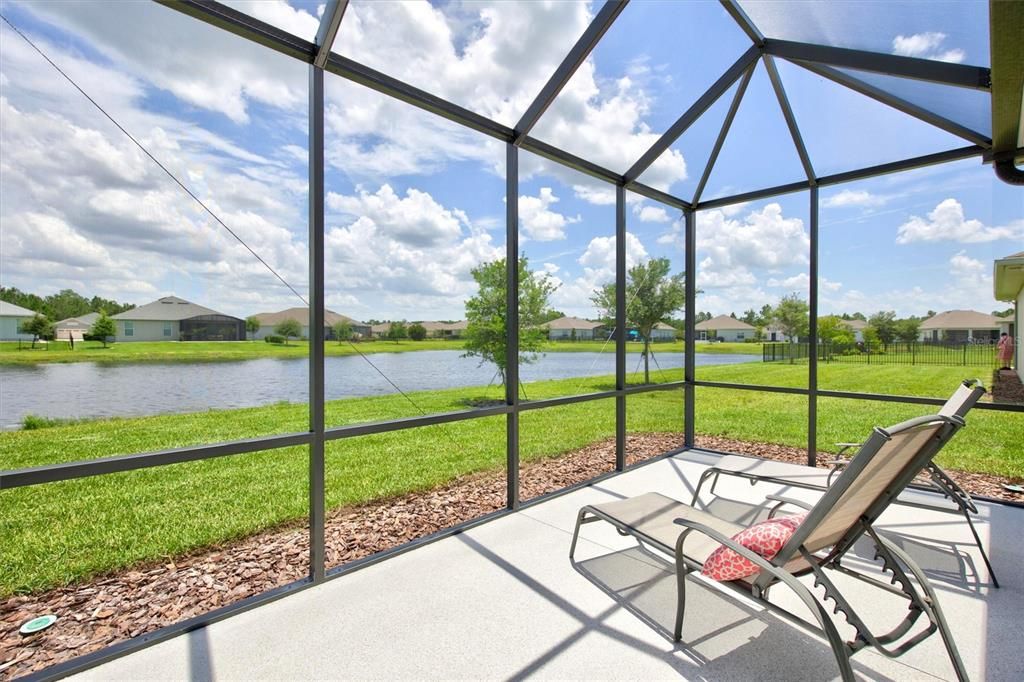 For Sale: $389,900 (4 beds, 2 baths, 1974 Square Feet)