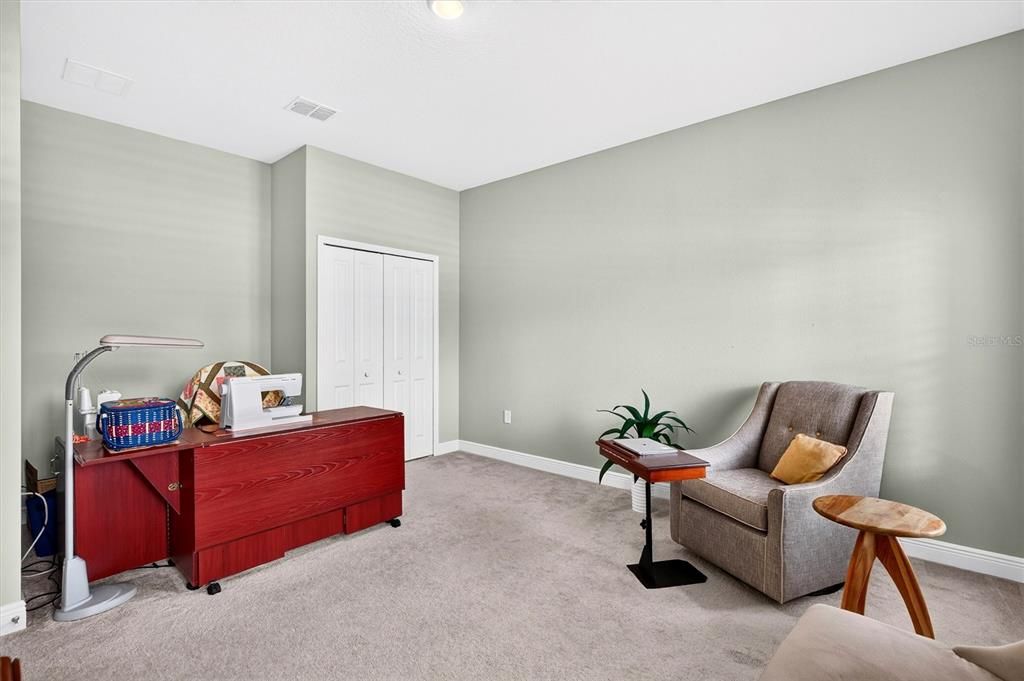 For Sale: $389,900 (4 beds, 2 baths, 1974 Square Feet)