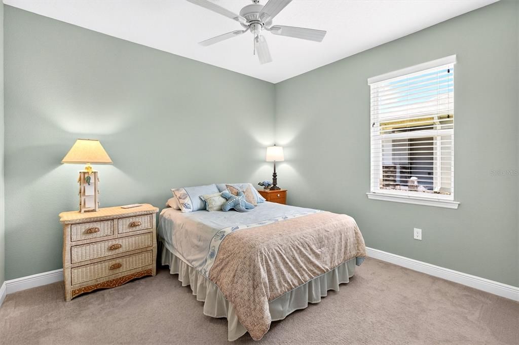 For Sale: $389,900 (4 beds, 2 baths, 1974 Square Feet)