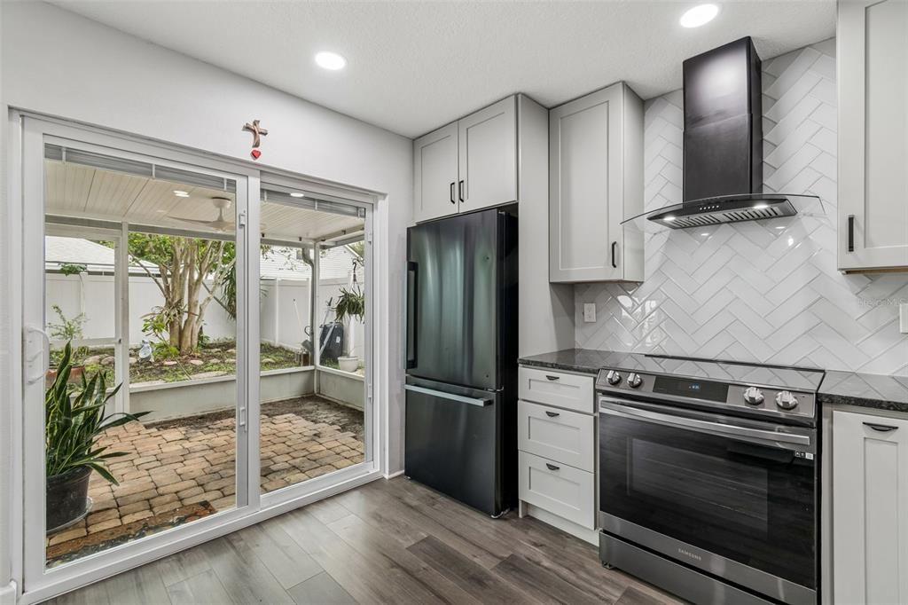 En Venta: $355,000 (3 camas, 2 baños, 1408 Pies cuadrados)