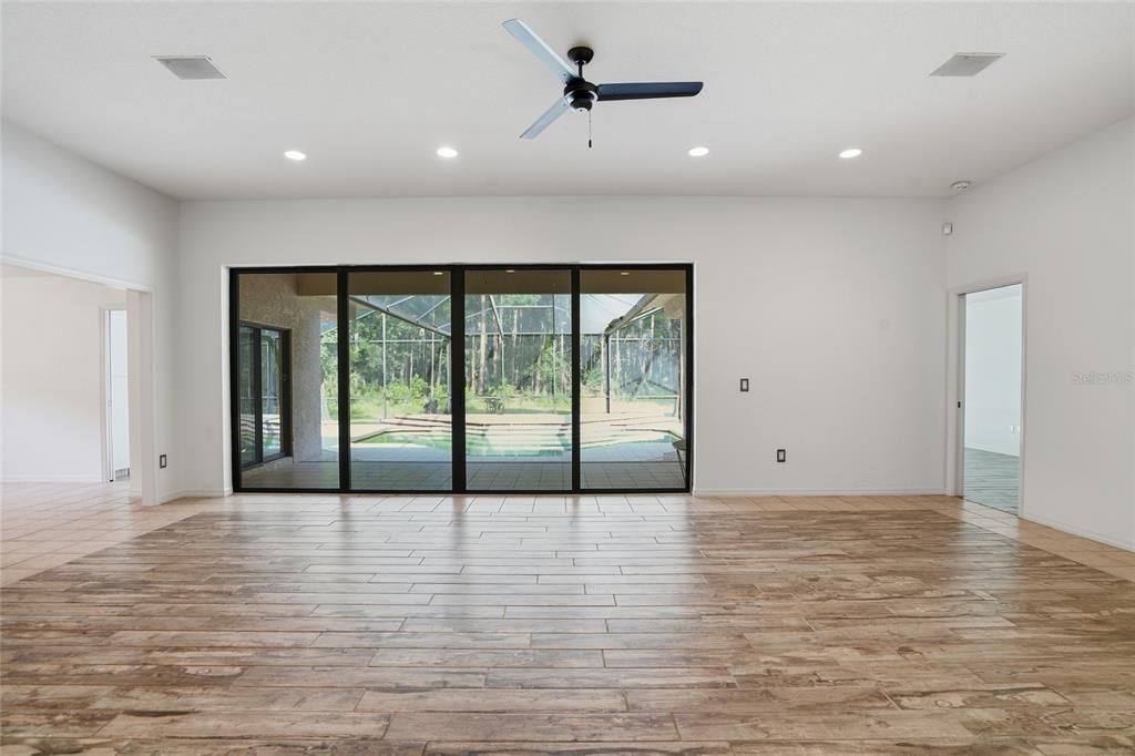For Sale: $670,000 (3 beds, 2 baths, 2402 Square Feet)