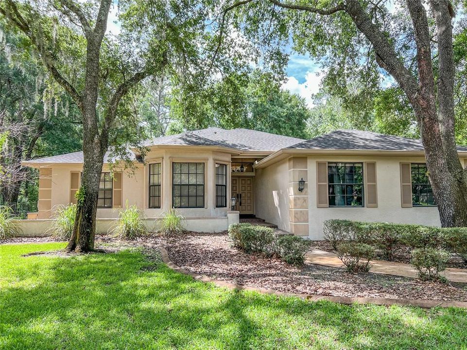 For Sale: $670,000 (3 beds, 2 baths, 2402 Square Feet)