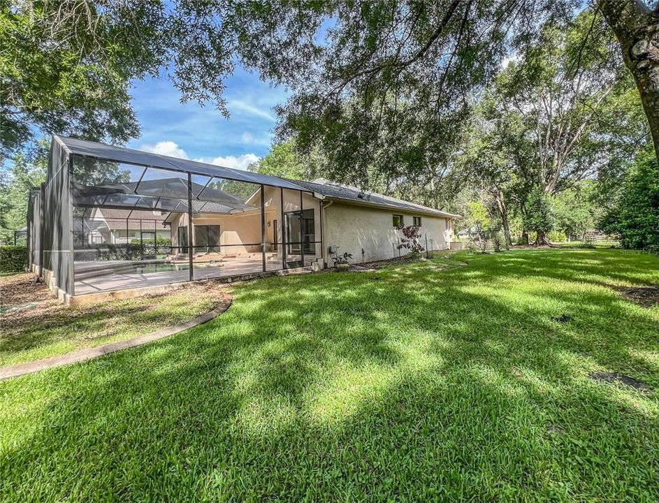 For Sale: $670,000 (3 beds, 2 baths, 2402 Square Feet)