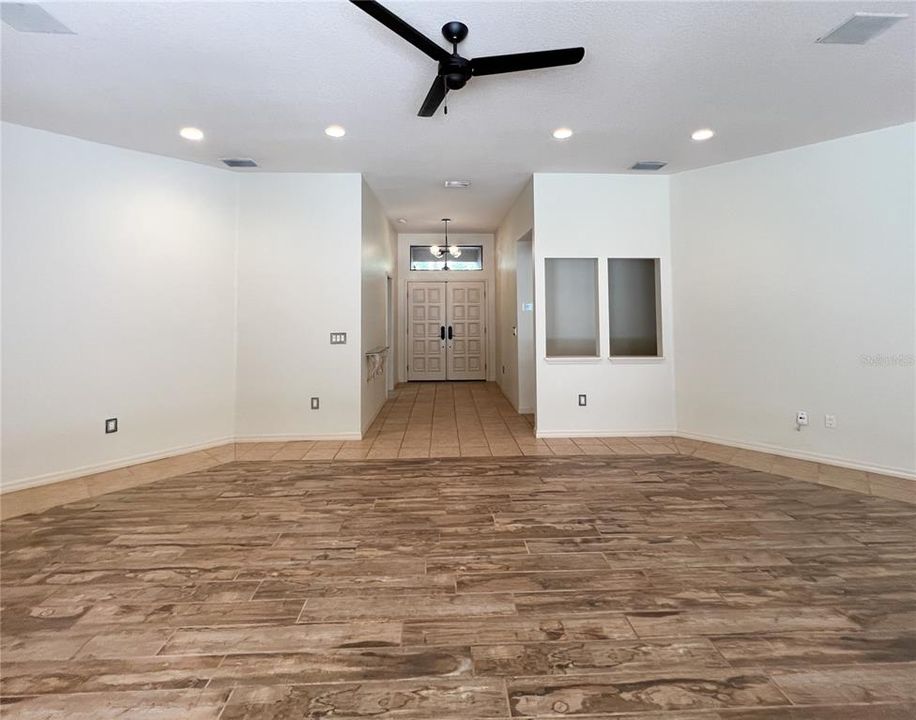 For Sale: $670,000 (3 beds, 2 baths, 2402 Square Feet)