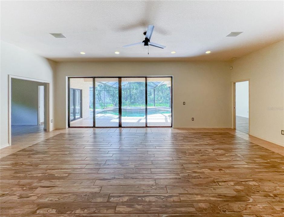 For Sale: $670,000 (3 beds, 2 baths, 2402 Square Feet)