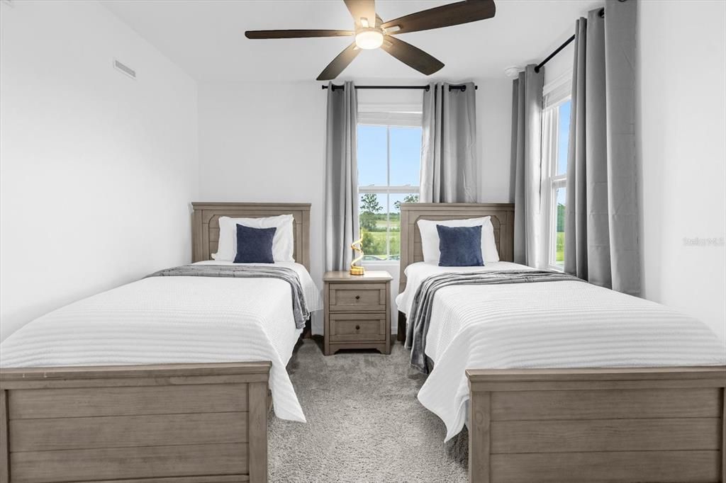 For Sale: $345,000 (3 beds, 2 baths, 1653 Square Feet)