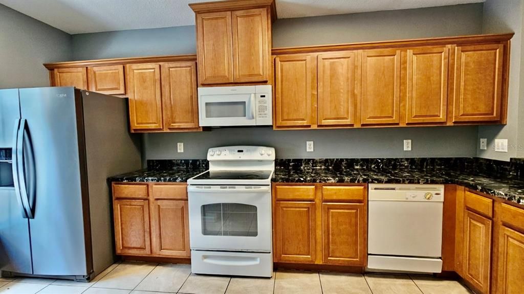 En Renta: $1,995 (2 camas, 2 baños, 1305 Pies cuadrados)