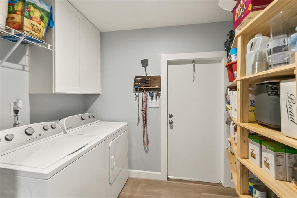 For Sale: $389,000 (4 beds, 2 baths, 1844 Square Feet)