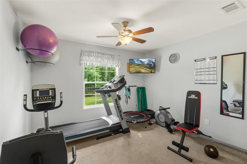For Sale: $389,000 (4 beds, 2 baths, 1844 Square Feet)