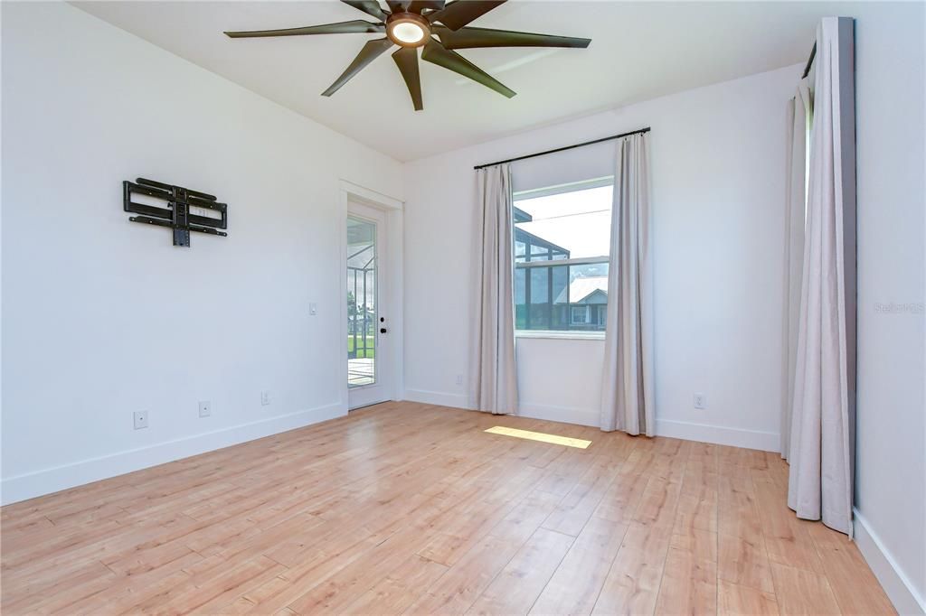 For Sale: $625,000 (3 beds, 2 baths, 2057 Square Feet)