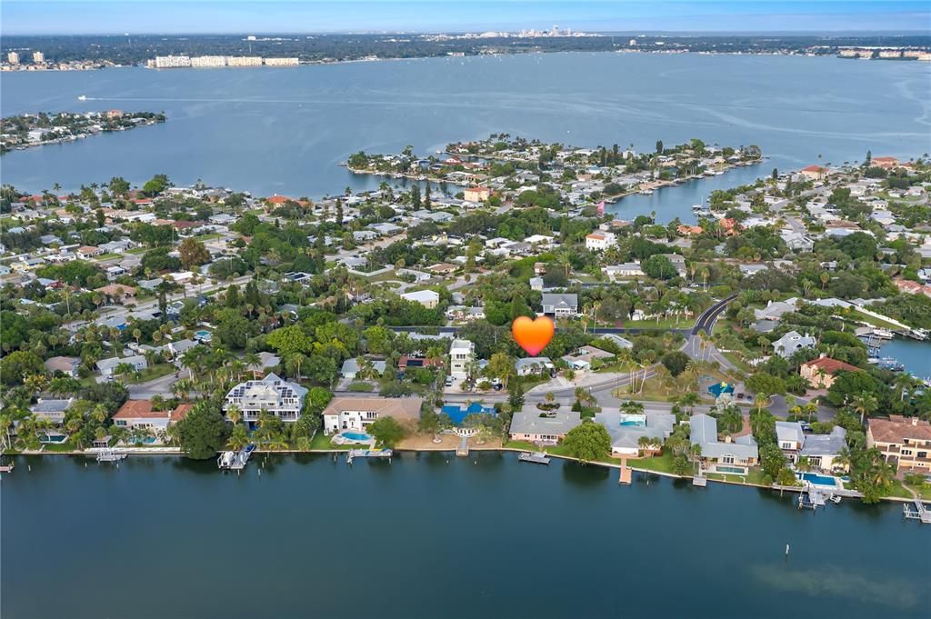 На продажу: $375,000 (0.15 acres)