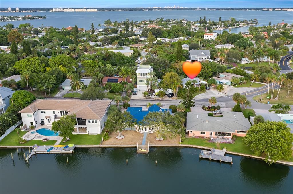 На продажу: $375,000 (0.15 acres)