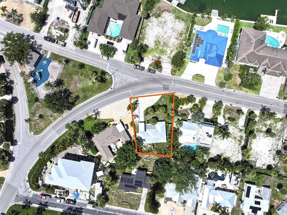 待售: $375,000 (0.15 acres)