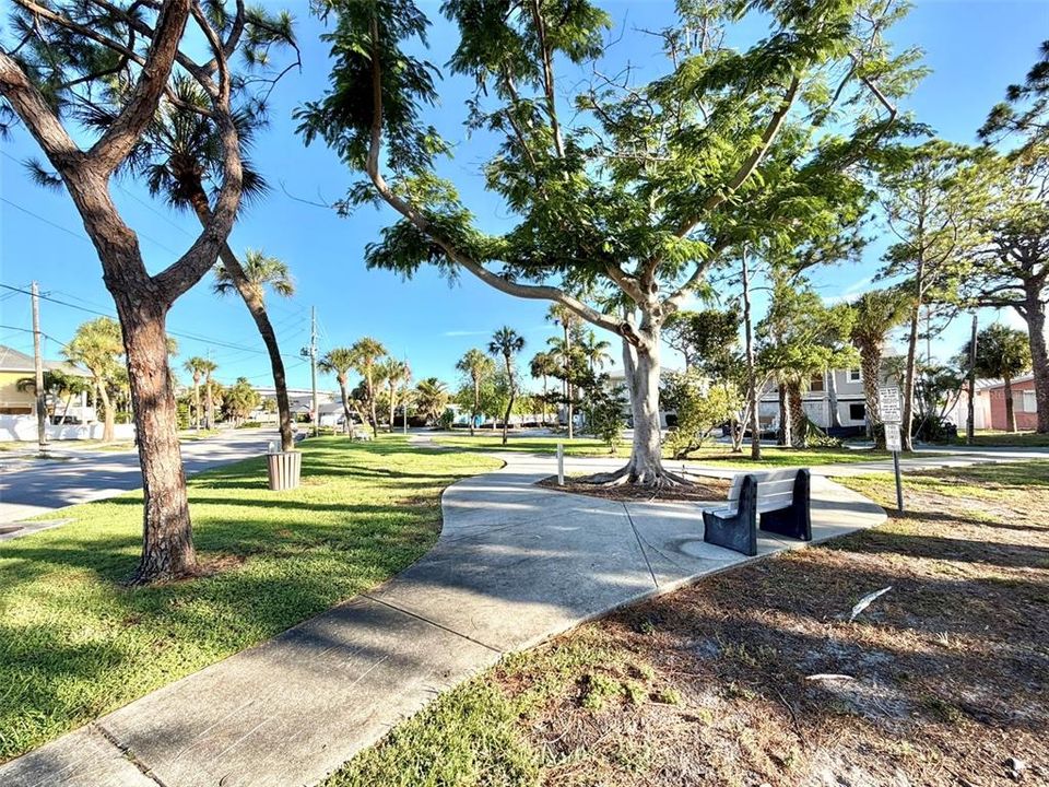 待售: $375,000 (0.15 acres)