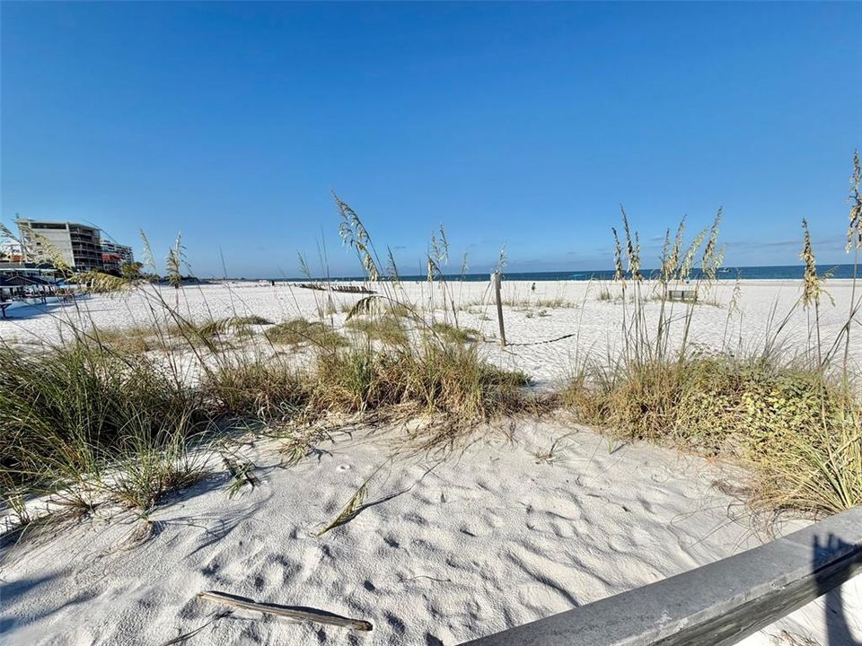 待售: $375,000 (0.15 acres)