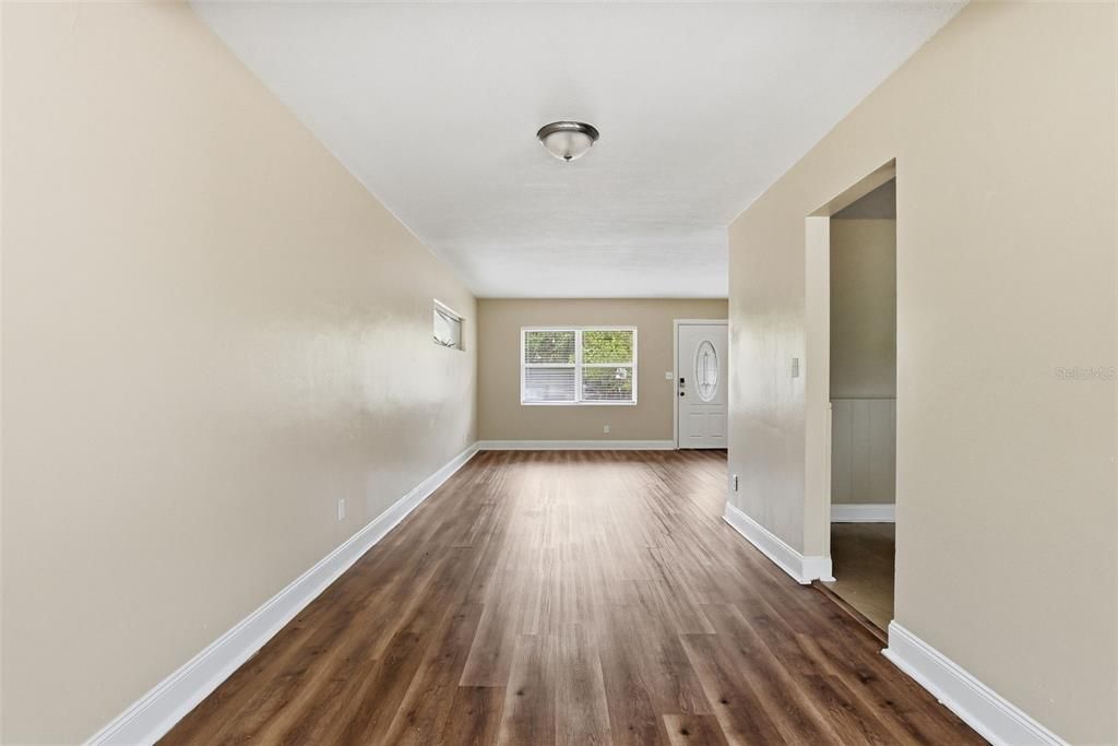 For Sale: $265,100 (3 beds, 2 baths, 1342 Square Feet)