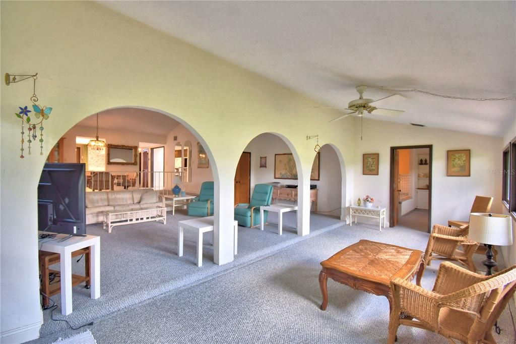 En Venta: $279,500 (2 camas, 2 baños, 2295 Pies cuadrados)