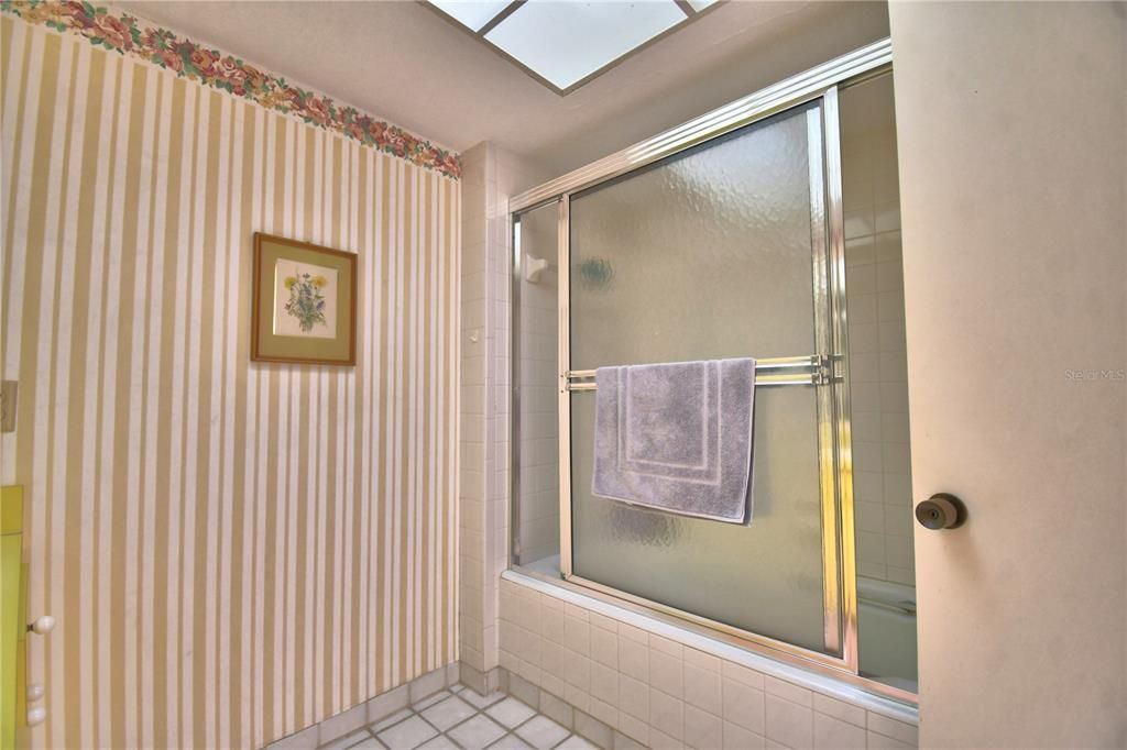 En Venta: $279,500 (2 camas, 2 baños, 2295 Pies cuadrados)