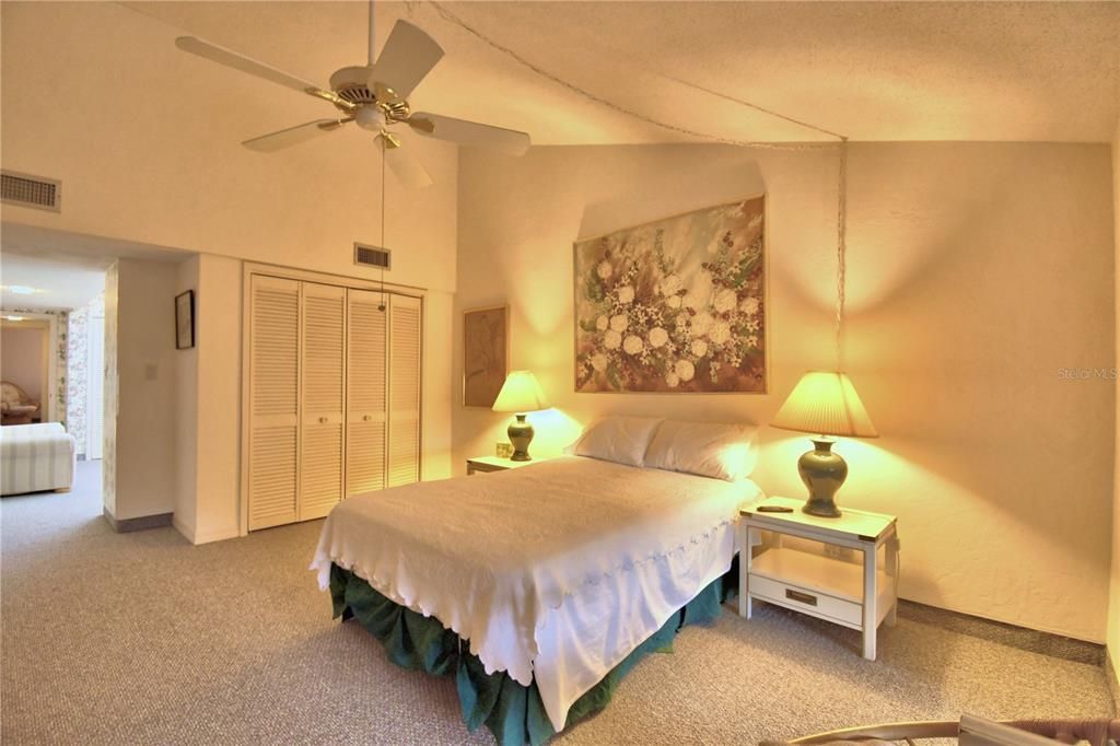 En Venta: $279,500 (2 camas, 2 baños, 2295 Pies cuadrados)