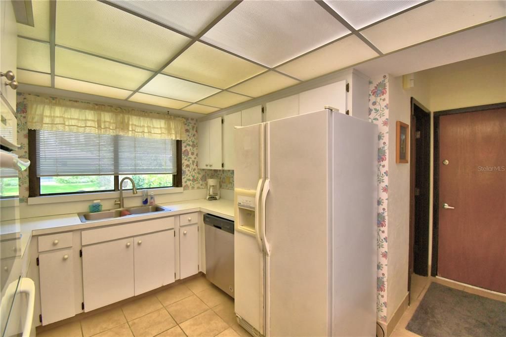 En Venta: $279,500 (2 camas, 2 baños, 2295 Pies cuadrados)