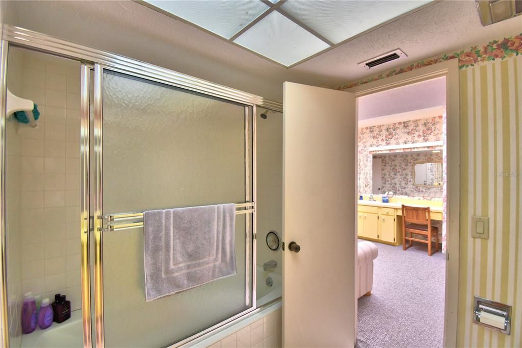 En Venta: $279,500 (2 camas, 2 baños, 2295 Pies cuadrados)