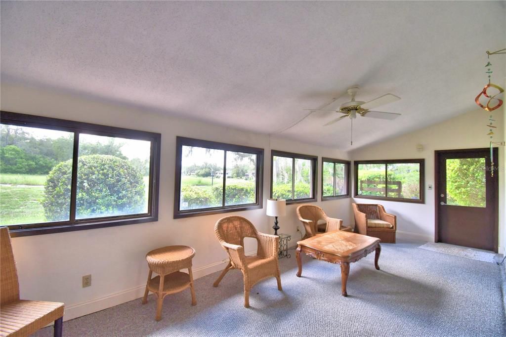 En Venta: $279,500 (2 camas, 2 baños, 2295 Pies cuadrados)